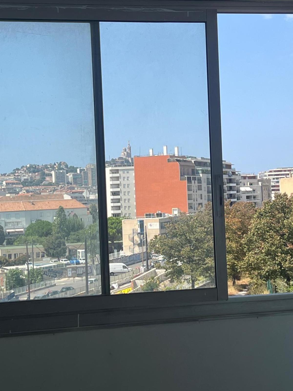 Appartement 2 Chambre Et Grand Sejour 100M2 A 5 Min Du Stade Velodrome Marseilles Exterior foto