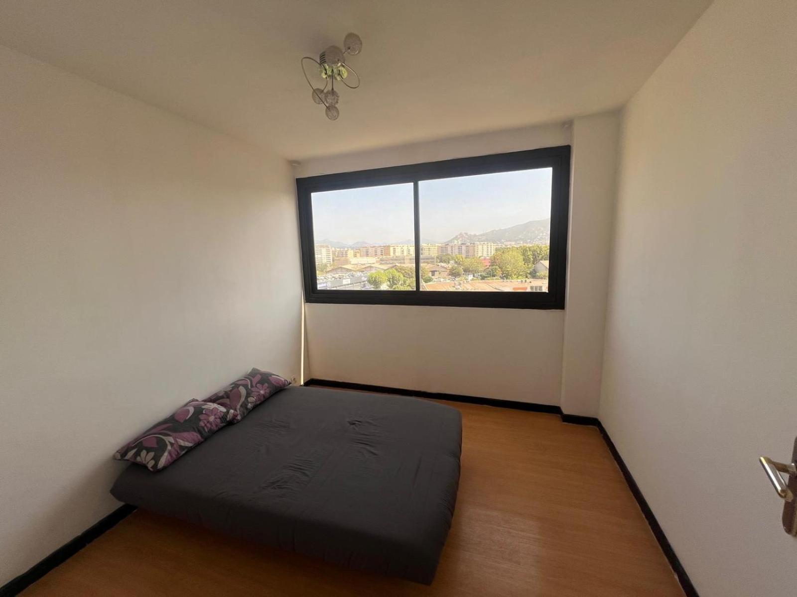 Appartement 2 Chambre Et Grand Sejour 100M2 A 5 Min Du Stade Velodrome Marseilles Exterior foto